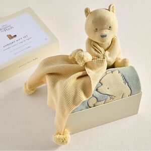 Pottery Barn Baby Winnie the Pooh Gift Set